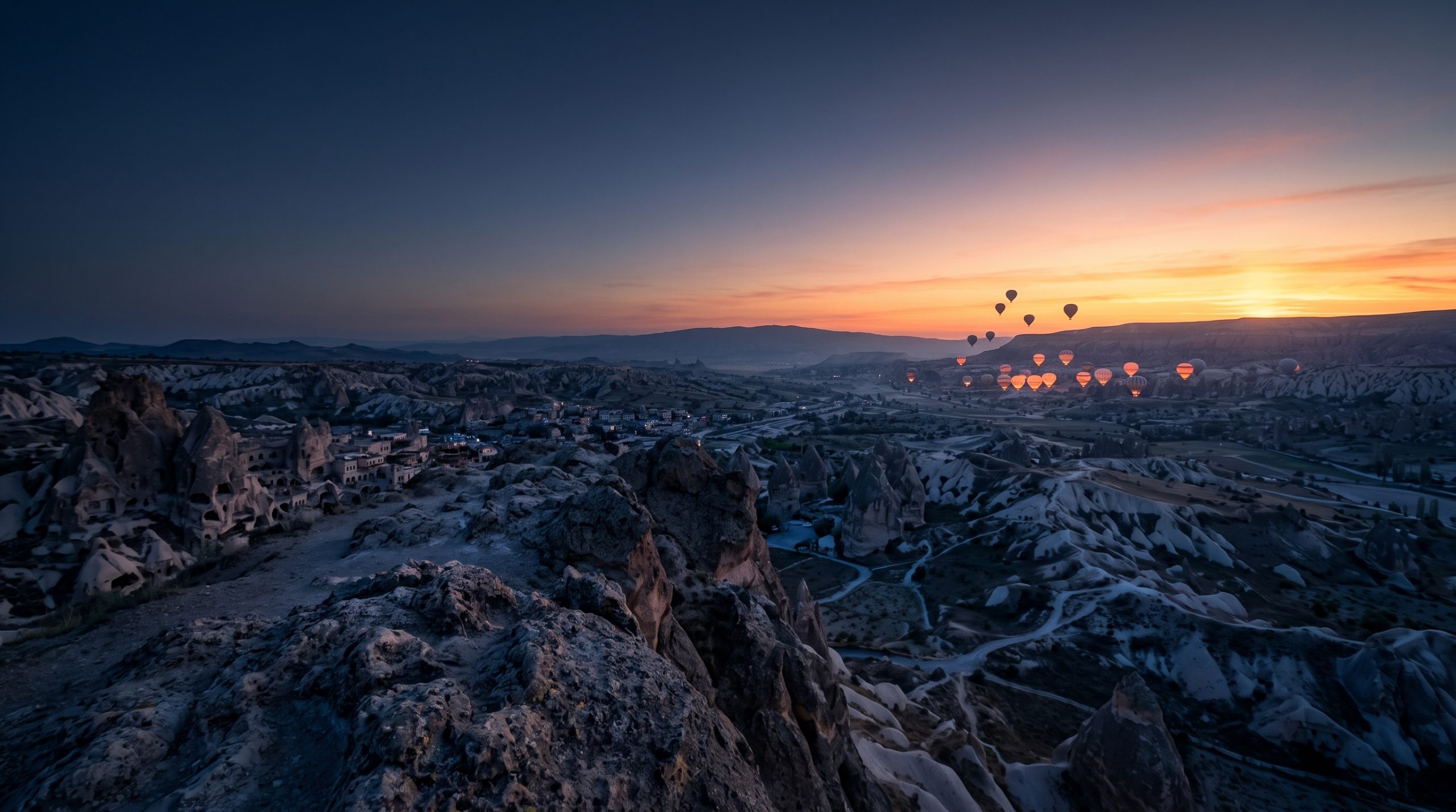 Cappadocia Elopement Planning: Dawn, Drives, Permits
