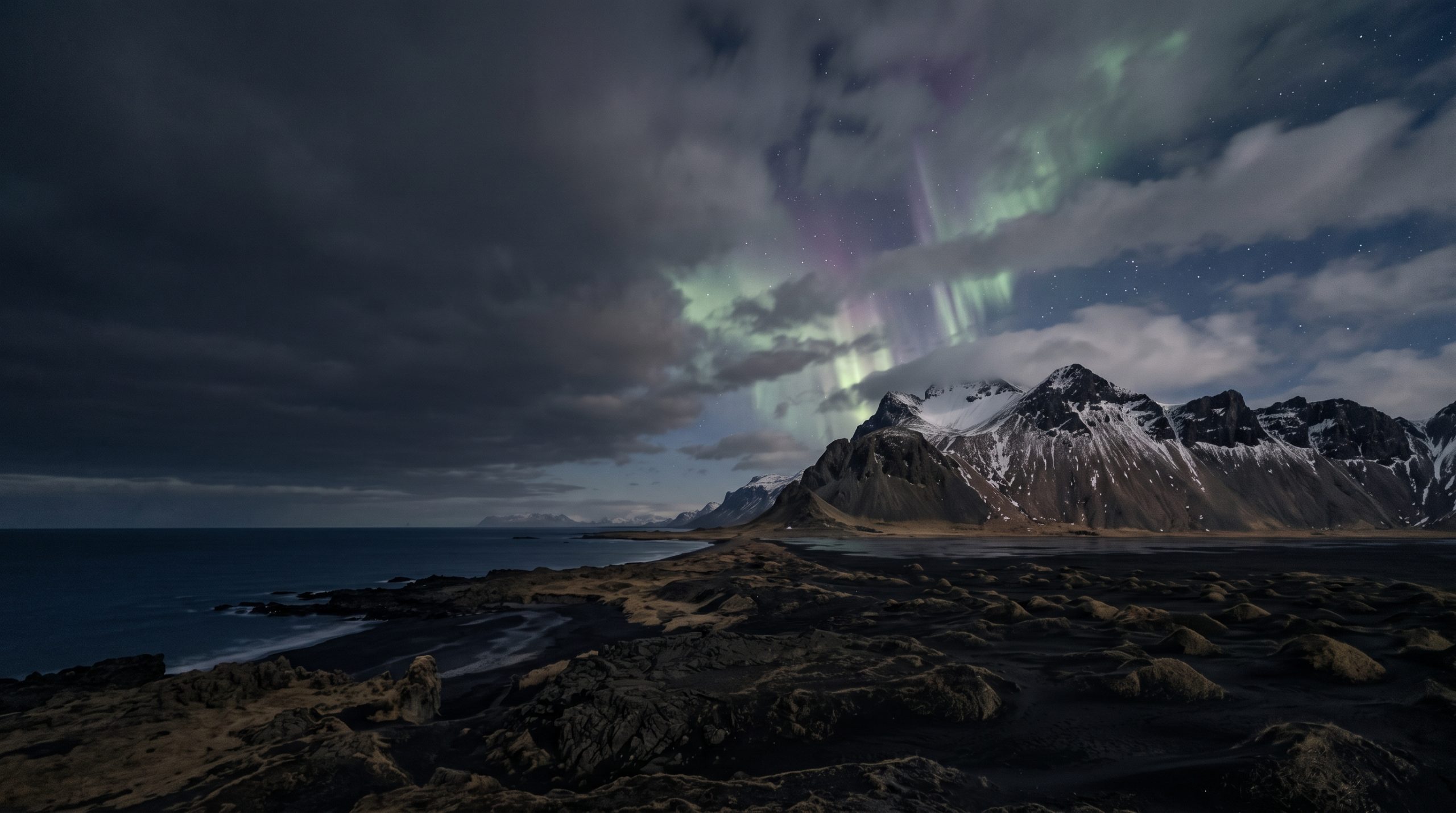Northern Lights Odds on an Iceland Elopement Night