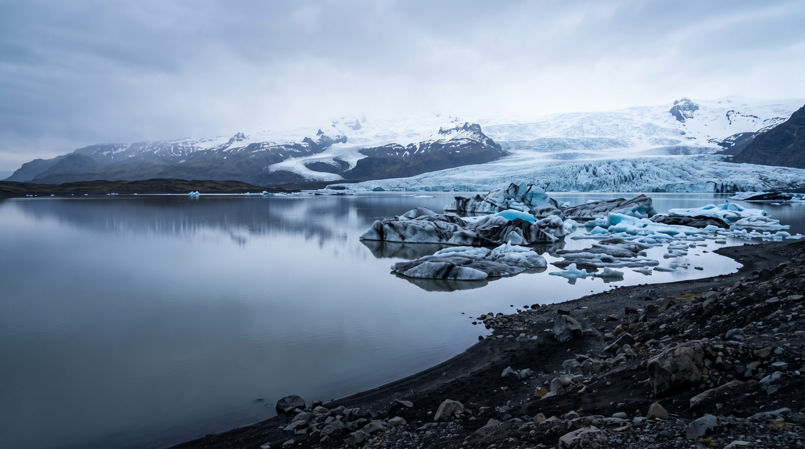Fjallsárlón Vows: The Glacier Lagoon Buses Skip